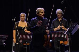 Dvojni bis za maestra Ughija in I Filarmonici di Roma 11